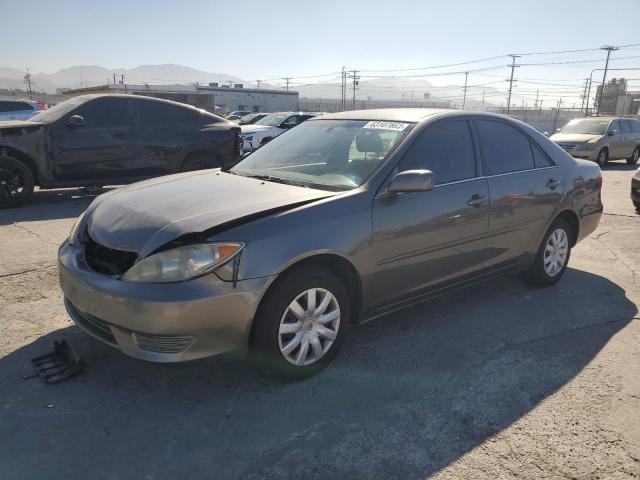 TOYOTA CAMRY LE 2005 with VIN 4T1BE32K95U957796 - Photo from auction