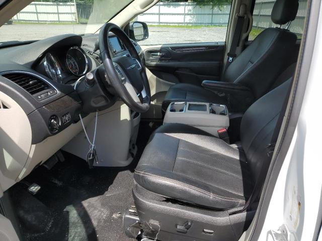 Photo 7 from auction – 2016 CHRYSLER TOWN & COU with VIN 2C4RC1BG8GR199183
