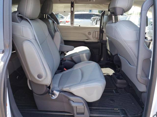 Photo 11 from auction – 2021 TOYOTA SIENNA XLE with VIN 5TDYRKEC9MS032312