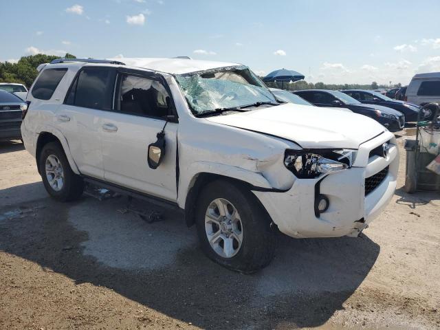 Photo 4 from auction – 2016 TOYOTA 4RUNNER SR with VIN JTEBU5JR5G5290980