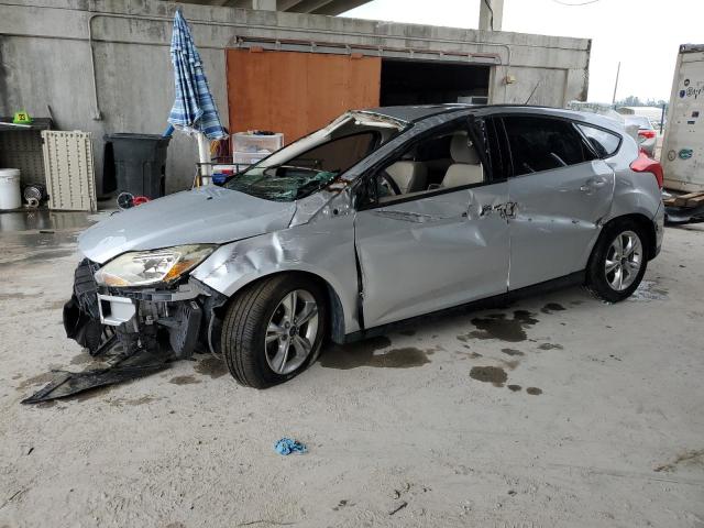 FORD FOCUS SE 2014 مع رقم تعريف المركبة 1FADP3K22EL244189 - صورة من المزاد