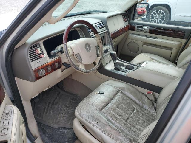 Photo 8 from auction – 2004 LINCOLN NAVIGATOR with VIN 5LMFU28R74LJ06259