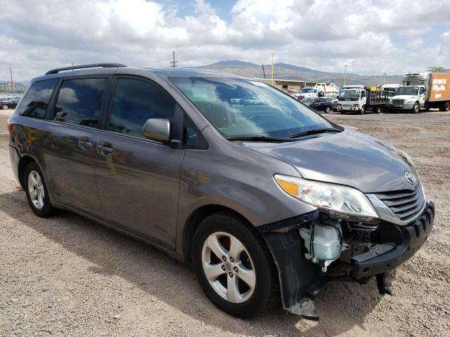 Photo 4 from auction – 2016 TOYOTA SIENNA LE with VIN 5TDKK3DC1GS740186