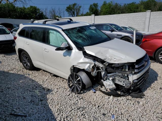 Foto 4 de la subasta – 2017 TOYOTA HIGHLANDER con VIN 5TDJZRFH8HS514893