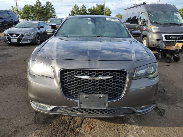 Photo 5 from auction – 2018 CHRYSLER 300 S with VIN 2C3CCAGG0JH250756