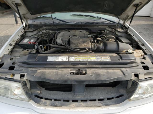 Photo 12 from auction – 2002 LINCOLN NAVIGATOR with VIN 5LMFU28RX2LJ18628