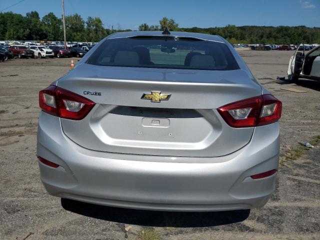 Photo 6 from auction – 2018 CHEVROLET CRUZE LS with VIN 1G1BC5SM2J7103015