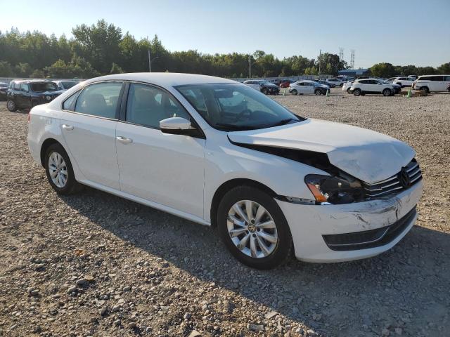 Photo 4 from auction – 2014 VOLKSWAGEN PASSAT S with VIN 1VWAS7A38EC089674