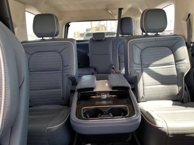 Photo 10 from auction – 2019 LINCOLN NAVIGATOR with VIN 5LMJJ3TT0KEL10995