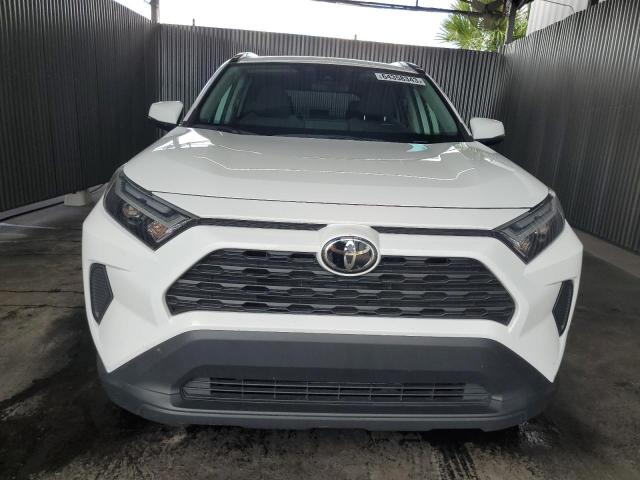 Photo 5 from auction – 2022 TOYOTA RAV4 XLE with VIN 2T3W1RFVXNC178761
