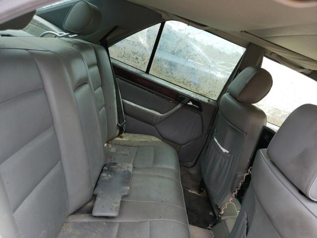 Photo 10 from auction – 1995 MERCEDES-BENZ E 320 BASE with VIN WDBEA32E6SC265342