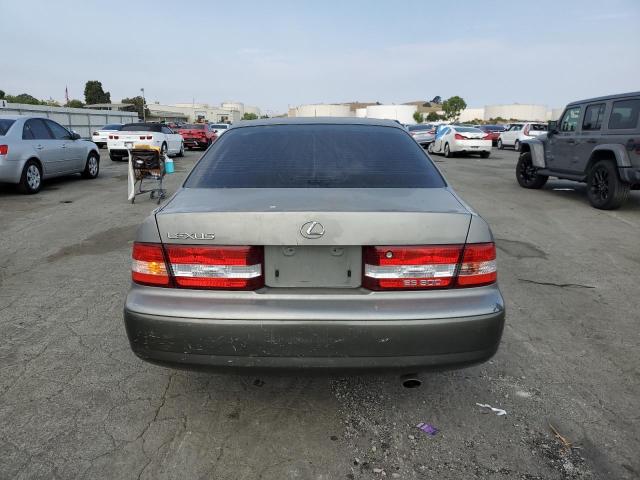 صورة رقم 6 من المزاد - 2001 LEXUS ES 300 مع VIN JT8BF28GX10328465