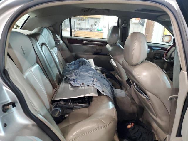Photo 10 from auction – 2005 LINCOLN TOWN CAR S with VIN 1LNHM82W15Y650189
