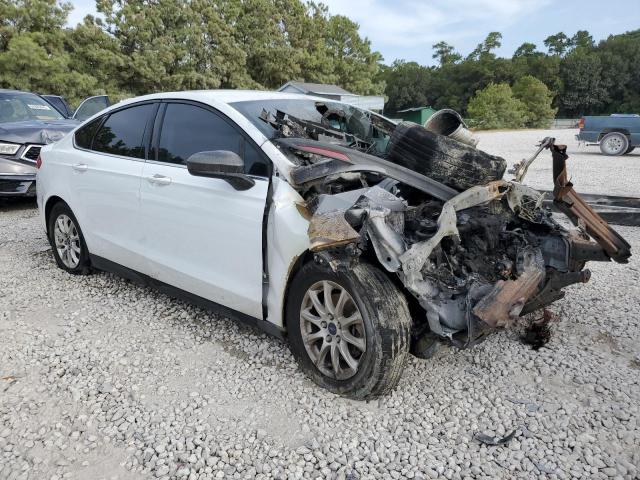 Photo 4 from auction – 2016 FORD FUSION S with VIN 3FA6P0G75GR284587