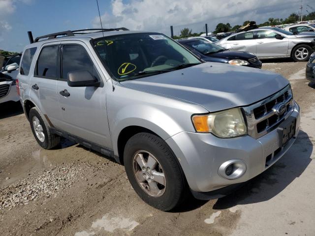 Photo 4 from auction – 2010 FORD ESCAPE XLS with VIN 1FMCU0C77AKC50864