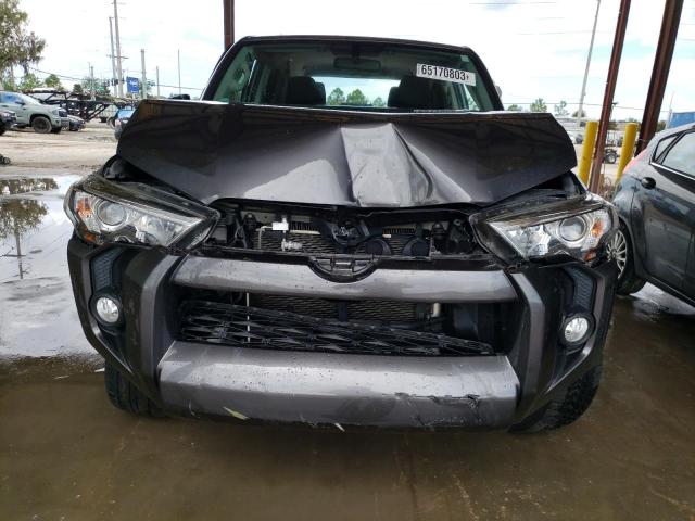 Photo 5 from auction – 2019 TOYOTA 4RUNNER SR with VIN JTEBU5JR9K5660854