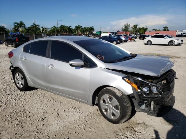 Photo 4 from auction – 2017 KIA FORTE LX with VIN 3KPFK4A71HE013401