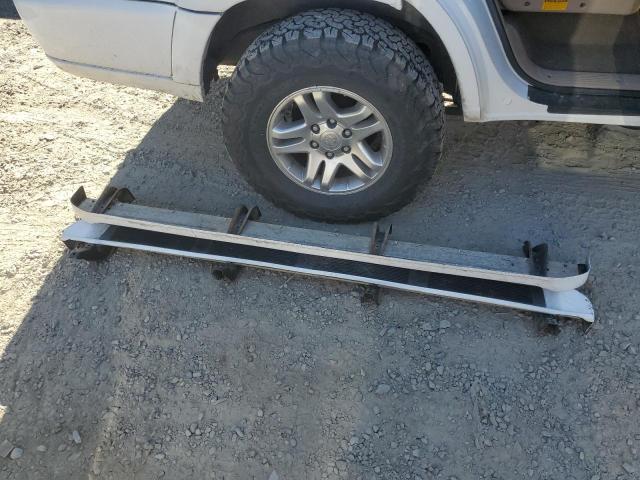 Photo 13 from auction – 2003 TOYOTA SEQUOIA LI with VIN 5TDBT48A03S194289