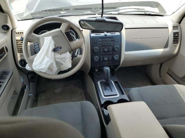 Photo 8 from auction – 2011 FORD ESCAPE XLS with VIN 1FMCU0C74BKC40178