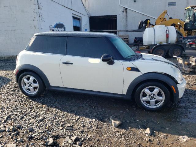 Photo 4 from auction – 2010 MINI COOPER with VIN WMWMF3C52ATZ63567