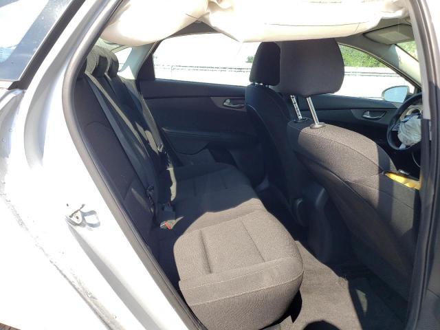 Photo 10 from auction – 2021 KIA FORTE FE with VIN 3KPF24AD7ME266965