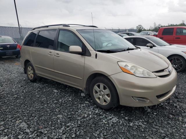 Photo 4 from auction – 2010 TOYOTA SIENNA CE with VIN 5TDKK4CC4AS302552