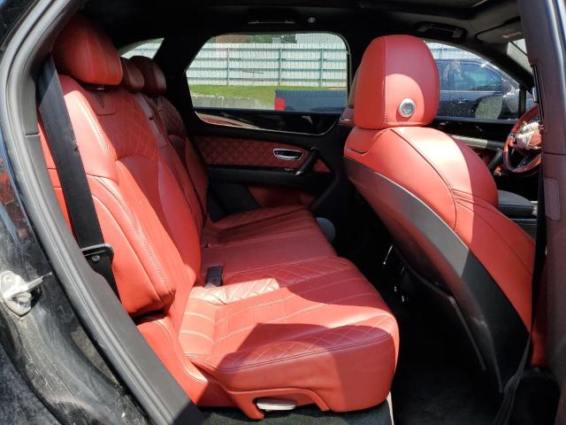 Photo 11 from auction – 2017 BENTLEY BENTAYGA with VIN SJAAC2ZV3HC014346