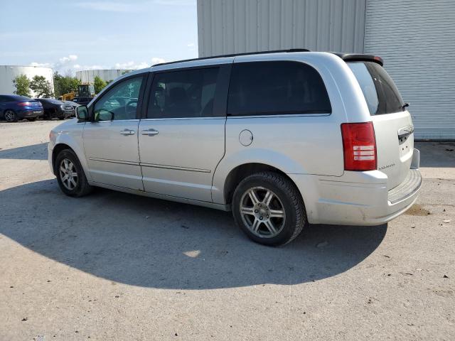 Photo 2 from auction – 2010 CHRYSLER TOWN & COU with VIN 2A4RR5D19AR206660