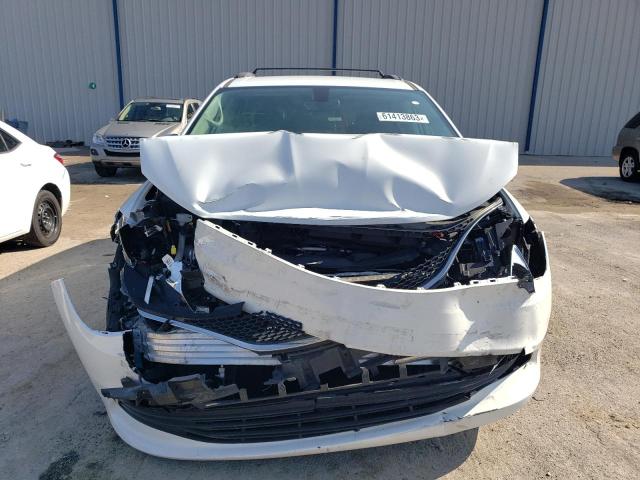 Photo 5 from auction – 2020 CHRYSLER VOYAGER LX with VIN 2C4RC1DG4LR266014