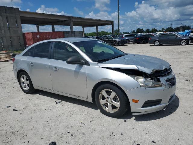 Photo 4 from auction – 2011 CHEVROLET CRUZE LS with VIN 1G1PC5SH7B7144038