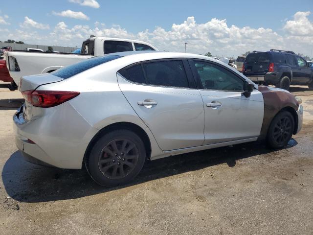 Photo 3 from auction – 2017 MAZDA 3 SPORT with VIN 3MZBN1U77HM155593