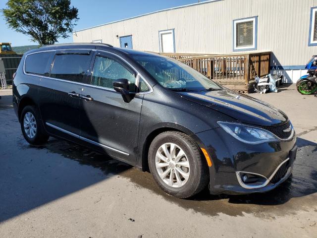 Photo 4 from auction – 2017 CHRYSLER PACIFICA T with VIN 2C4RC1BG4HR744927