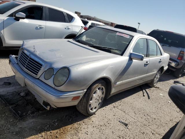 MERCEDES-BENZ E 320 1998 with VIN WDBJF65F3WA548367 - Photo from auction