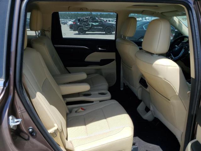 Photo 10 from auction – 2018 TOYOTA HIGHLANDER with VIN 5TDYZRFH1JS259783