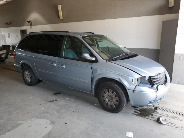 Photo 4 from auction – 2005 CHRYSLER TOWN & COU with VIN 2C4GP44R55R440237