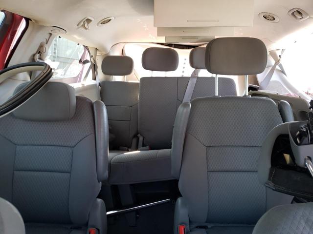 Photo 10 from auction – 2010 CHRYSLER TOWN & COU with VIN 2A4RR5D11AR344855