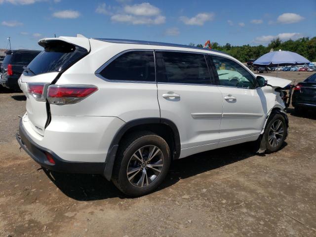 Photo 3 from auction – 2016 TOYOTA HIGHLANDER with VIN 5TDJKRFH0GS352454