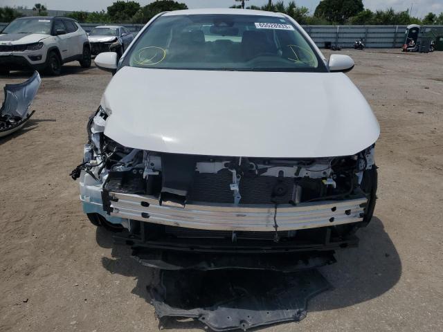 Photo 5 from auction – 2022 TOYOTA COROLLA LE with VIN 5YFEPMAE2NP386677