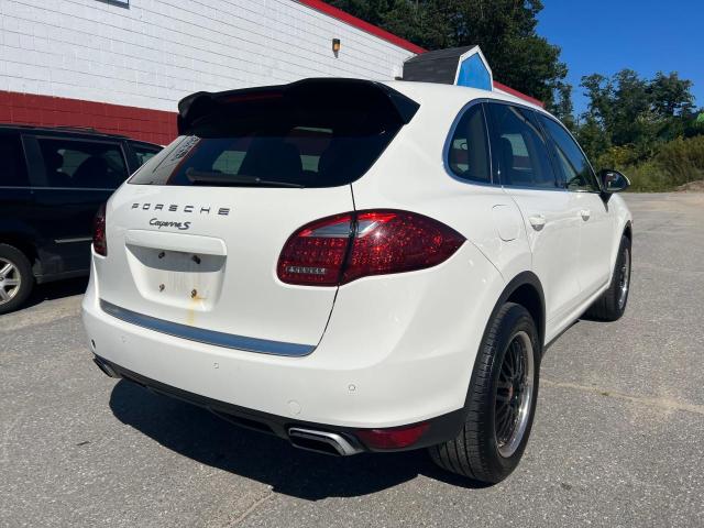 Photo 4 from auction – 2011 PORSCHE CAYENNE S with VIN WP1AB2A23BLA48229