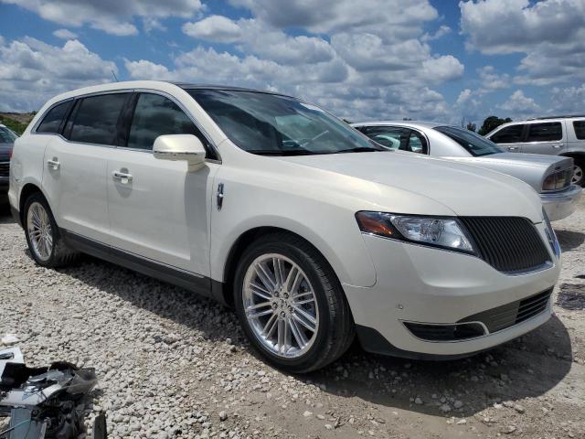 Photo 4 from auction – 2014 LINCOLN MKT with VIN 2LMHJ5AT8EBL50438