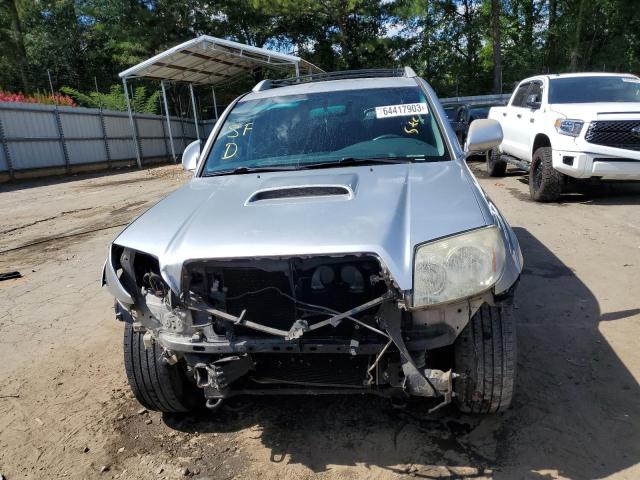 Снимка 5 от търг – 2005 TOYOTA 4RUNNER SR с VIN JTEZU14RX58025843