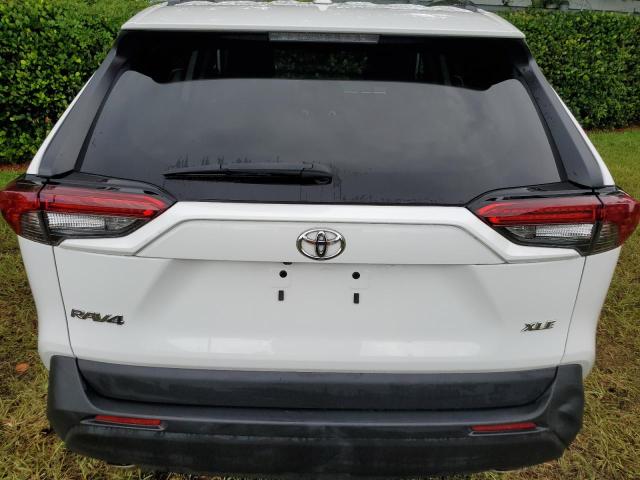 Photo 6 from auction – 2022 TOYOTA RAV4 XLE with VIN 2T3W1RFVXNC179845