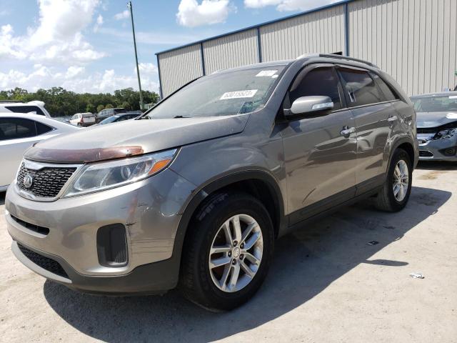 KIA SORENTO LX 2015 with VIN 5XYKT4A78FG608936 - Photo from auction