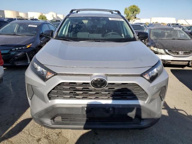 Photo 5 from auction – 2019 TOYOTA RAV4 LE with VIN 2T3F1RFV3KW046919