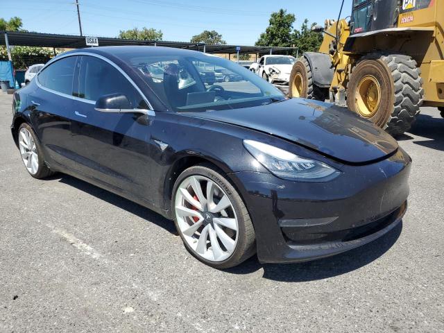 Photo 4 from auction – 2018 TESLA MODEL 3 with VIN 5YJ3E1EB3JF082680