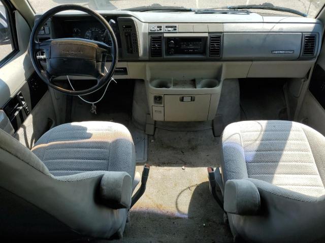 Photo 8 from auction – 1995 CHEVROLET ASTRO with VIN 1GNDM19W1SB266418