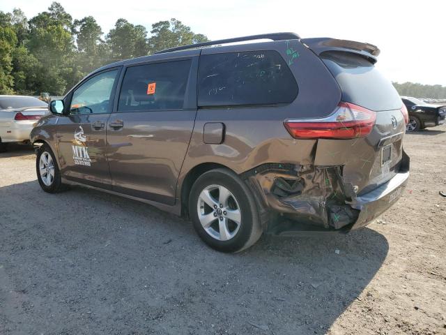 Photo 2 from auction – 2018 TOYOTA SIENNA LE with VIN 5TDKZ3DC9JS961005
