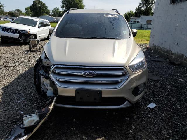 Photo 5 from auction – 2018 FORD ESCAPE SE with VIN 1FMCU9GD9JUD13374