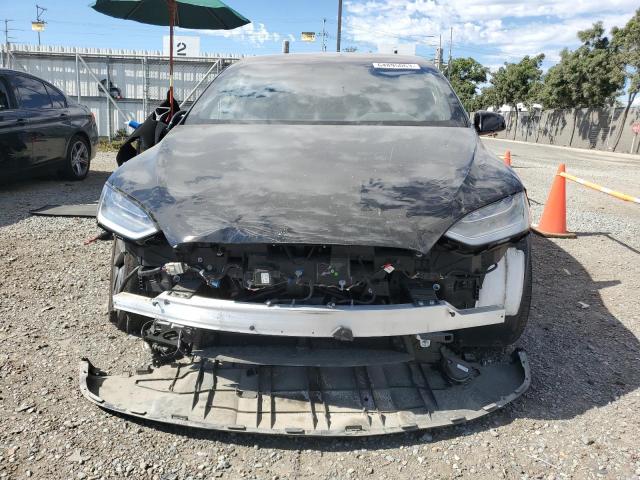 Photo 5 from auction – 2022 TESLA MODEL X with VIN 7SAXCBE61NF360520