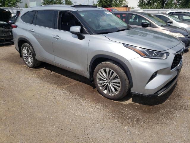 Photo 4 from auction – 2021 TOYOTA HIGHLANDER with VIN 5TDFZRBH6MS088630